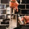 delonghi steams some milk Curs de Espresso - Inveti la Prajitorie pe Echipamentul tau